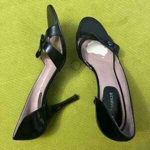 Enzo Angiolini black bow heels, size 9